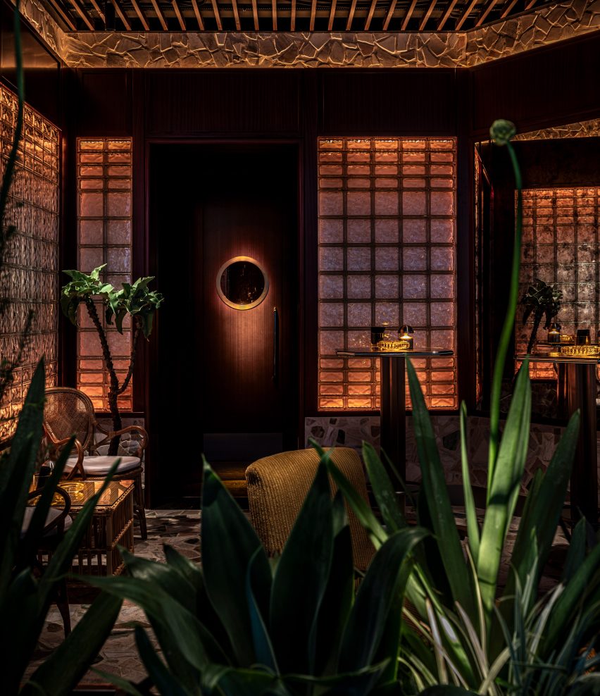 Piragene Leeds interior, Hong Kong