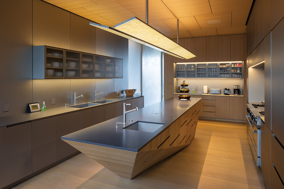 Fifth Avenue Apartment