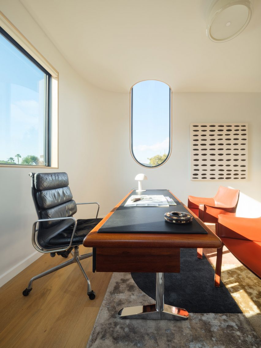 Office ADU in Los Angeles