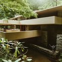 Frank Lloyd Wright's Fallingwater Reopens After Restoration to Celebrate 90th Anniversary - Image 2/5