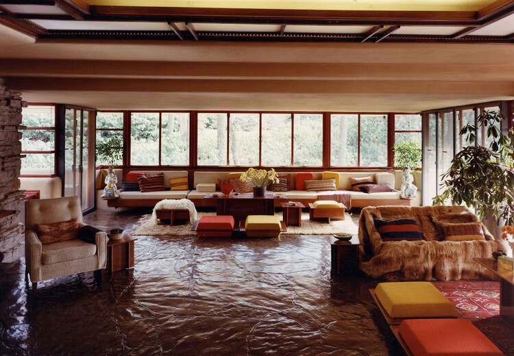 Frank Lloyd Wright's Fallingwater Reopens After Restoration to Celebrate 90th Anniversary - Image 3/5