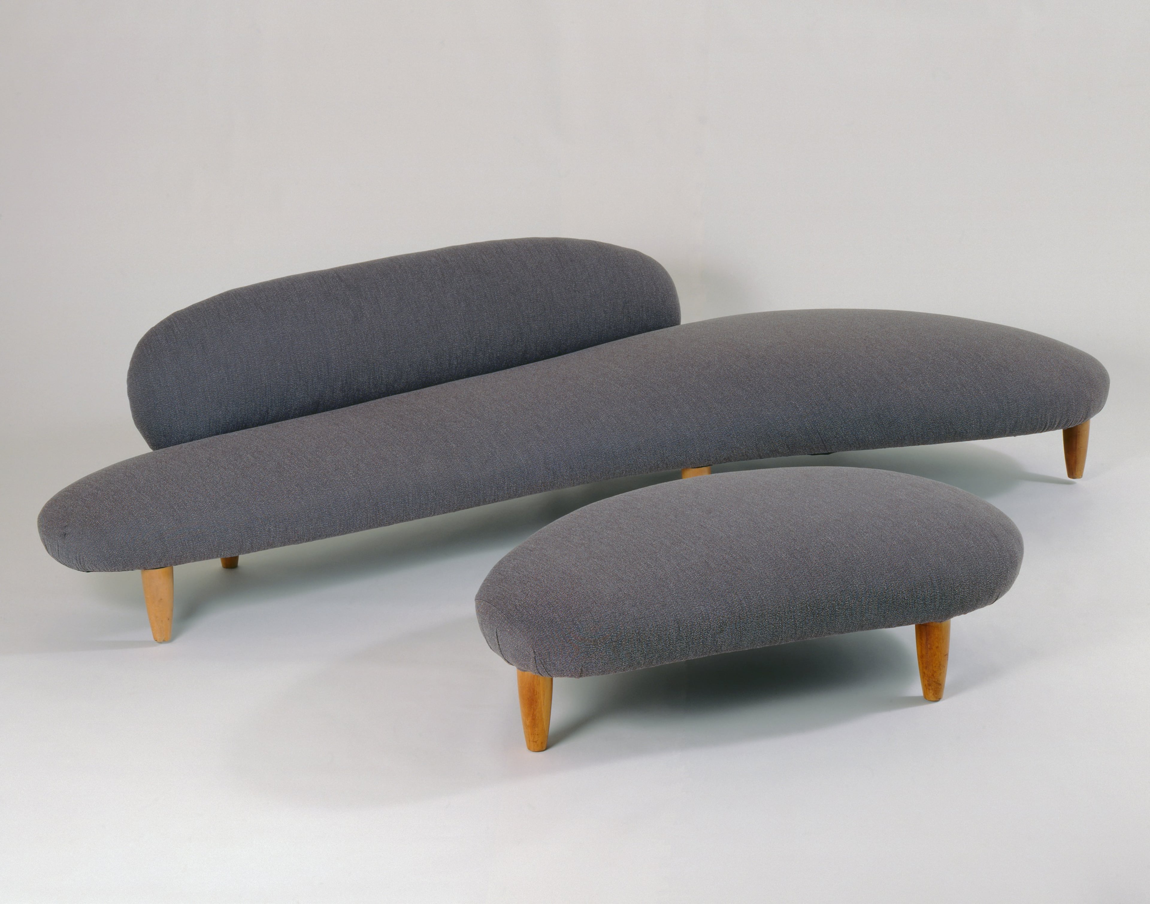 A sofa and bench designed by Isamu Noguchi and manufactured by Herman Miller from 1948 to 1949. (Courtesy of Efraim Lev-er/High Museum)